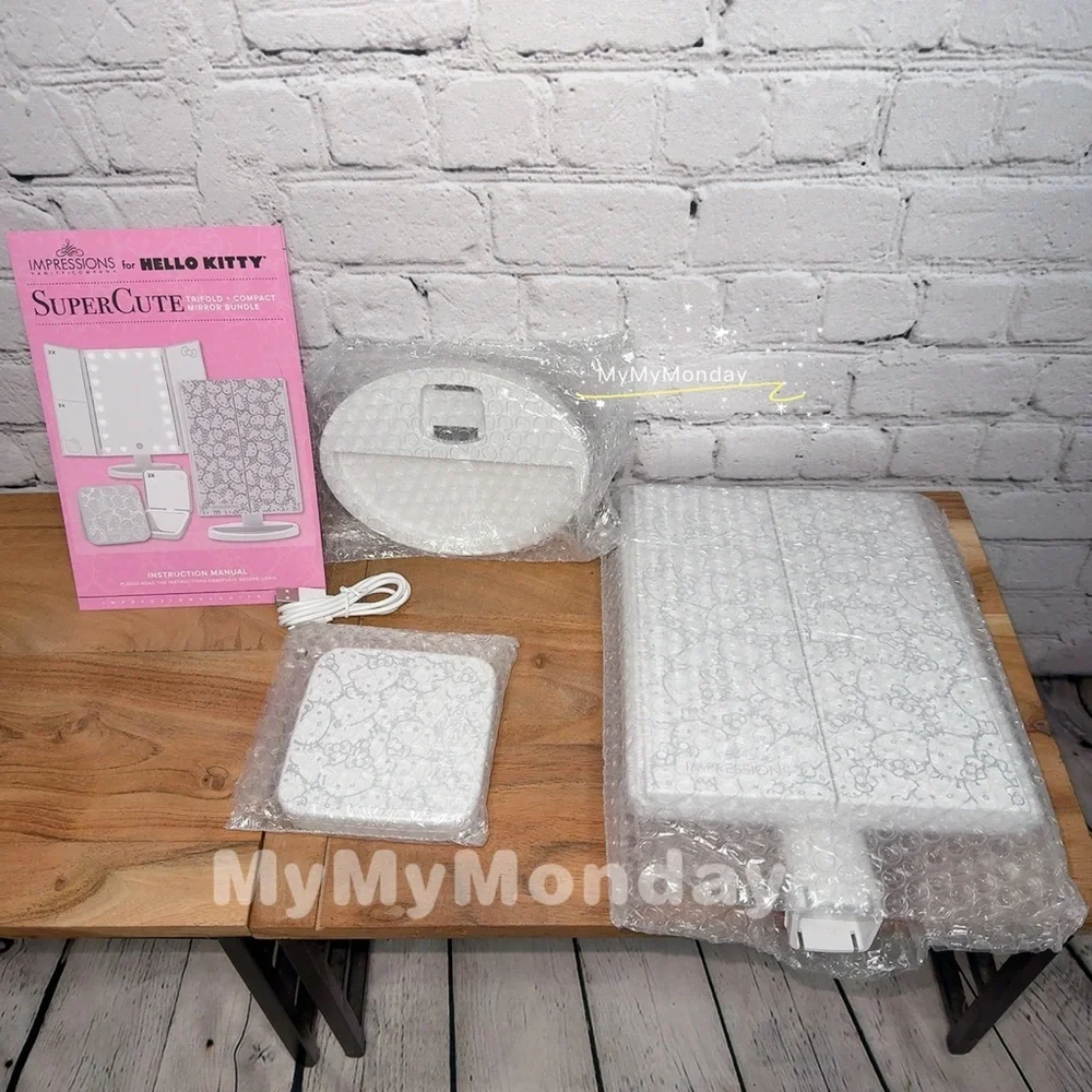 Impressions Hello Kitty Triflod Mirror And Compact Mirror Bundle - Picture 5 of 6